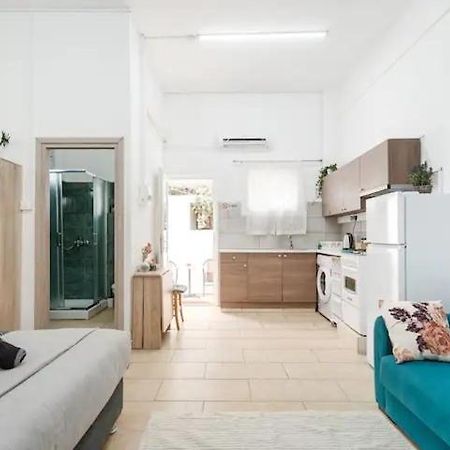 Cozy And Traditional - Ec Studios Larnaca Extérieur photo